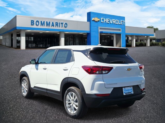 New 2026 Chevrolet TrailBlazer LS w/ LS Convenience Package FWD image 3