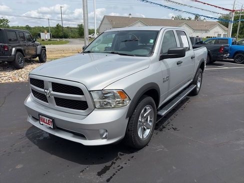 Used 2017 RAM 1500 Express AWD/4WD image 2