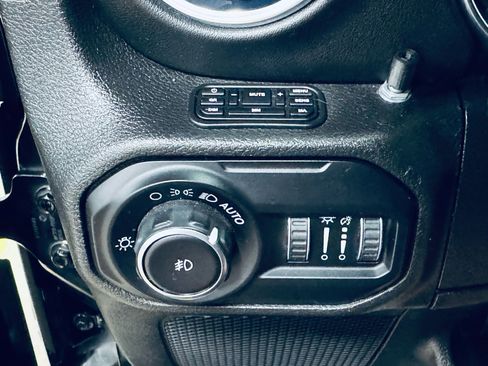 Used 2019 Jeep Wrangler Rubicon image 38