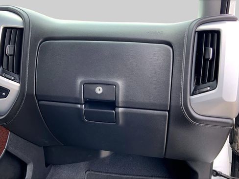 Used 2018 GMC Sierra 1500 SLT w/ Enhanced Driver Alert Package RWD image 18