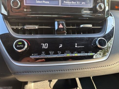 Used 2022 Toyota Corolla SE image 7