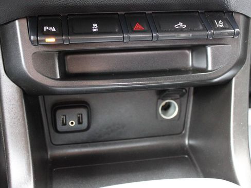Used 2021 Chevrolet Colorado LT w/ Fleet Safety Package RWD image 28