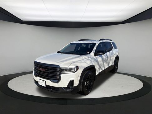 Used 2022 GMC Acadia AT4 w/ Technology Package image 3