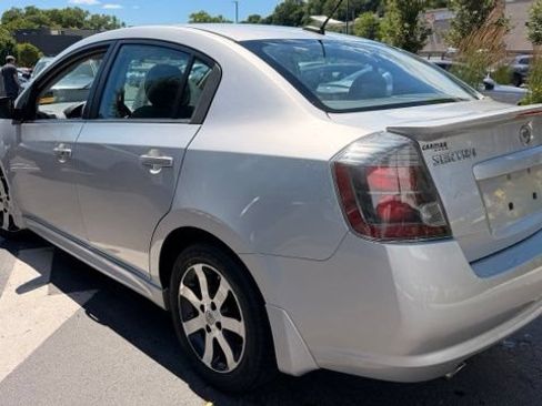 Used 2012 Nissan Sentra 2.0 SR w/ Special Edition Pkg FWD image 4