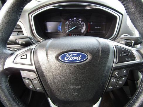 Used 2020 Ford Fusion SEL image 16