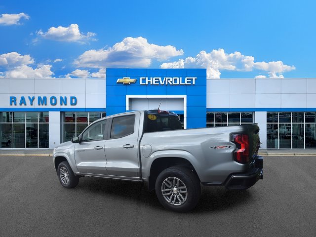 Certified 2023 Chevrolet Colorado LT w/ LT Convenience Package II AWD/4WD image 4