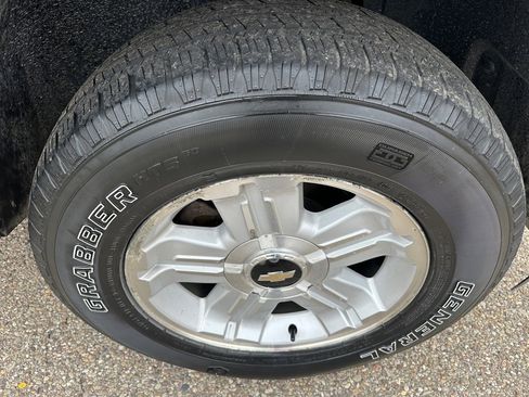 Used 2007 Chevrolet Silverado 1500 LT w/ Towing Package image 15