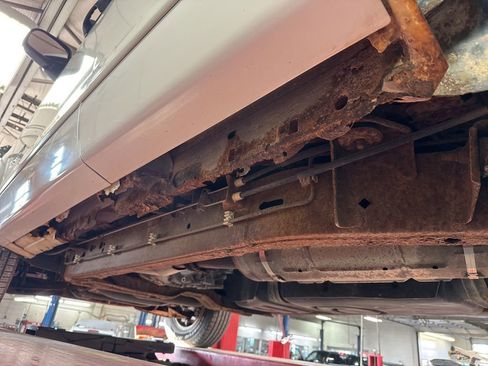 Used 2002 Ford Explorer XLS image 36