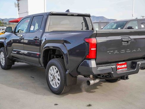 New 2026 Toyota Tacoma SR5 image 9