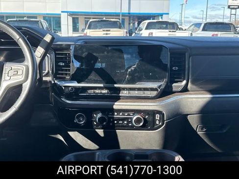 Certified 2022 Chevrolet Silverado 1500 LT w/ Z71 Off-Road Package image 13