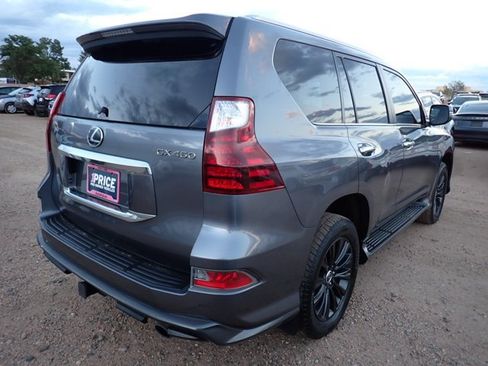 Used 2021 Lexus GX 460 Premium w/ Accessory Package AWD/4WD image 4