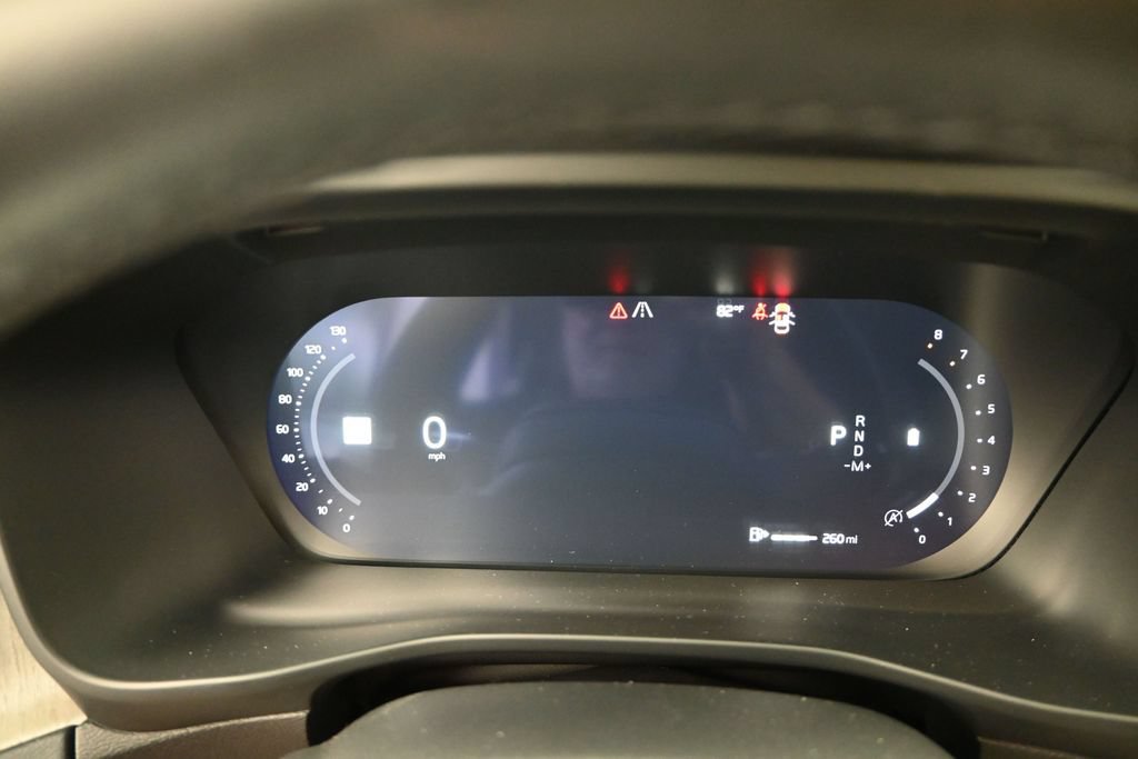 Used 2026 Volvo XC40 B5 Plus AWD/4WD image 10