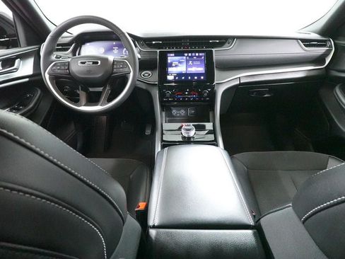 Used 2023 Jeep Grand Cherokee L Laredo AWD/4WD image 11