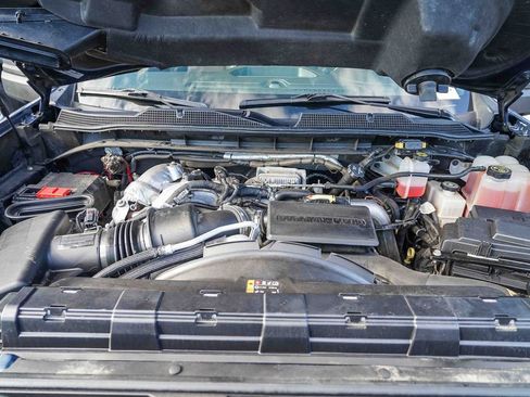 Used 2022 Chevrolet Silverado 2500 High Country w/ Safety Package II image 32