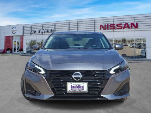 New 2026 Nissan Altima 2.5 SV FWD image 10