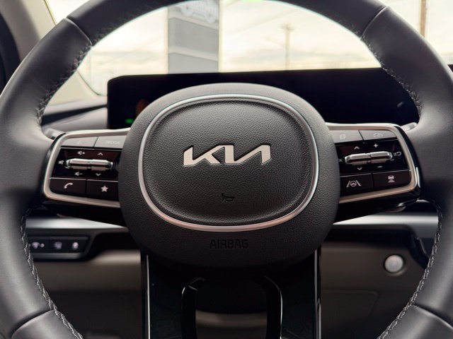 Used 2026 Kia Carnival LXS FWD image 21