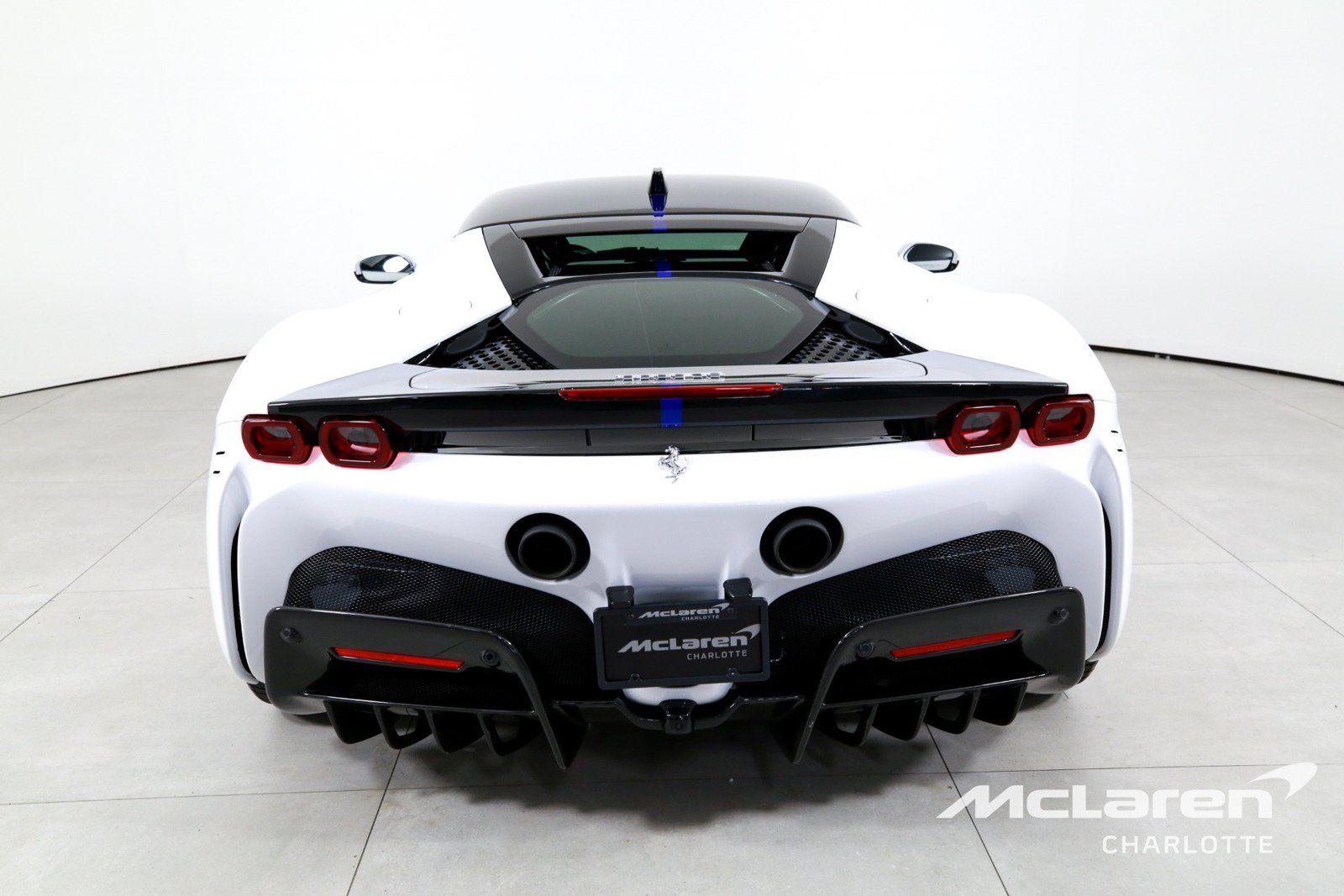 Used 2022 Ferrari SF90 Stradale AWD/4WD image 7