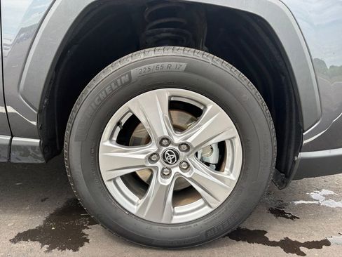 Certified 2025 Toyota RAV4 XLE AWD/4WD image 10