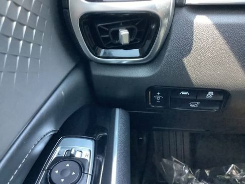 Used 2022 Kia Sorento SX image 19