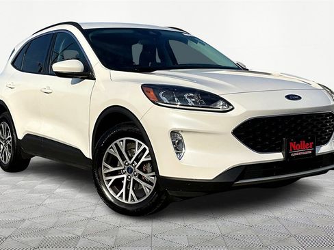 Used 2022 Ford Escape SEL w/ Technology Package image 12