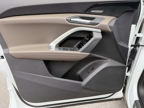 New 2025 Audi Q5 Premium Plus image 15