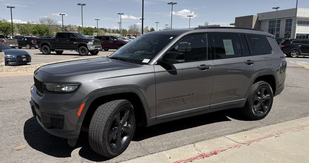 Used 2021 Jeep Grand Cherokee L Laredo AWD/4WD image 4