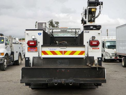 Used 2019 Ford F750 2WD Regular Cab Super Duty image 12