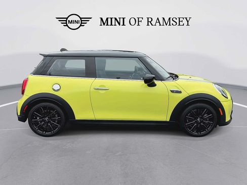 Used 2024 MINI Cooper S FWD image 9
