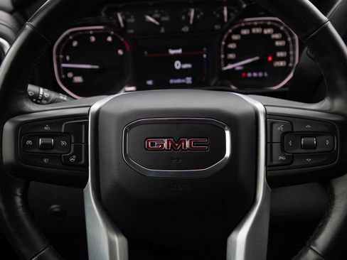 Used 2022 GMC Sierra 2500 SLE w/ SLE Value Package; image 20