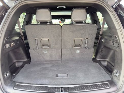 Certified 2025 Jeep Grand Cherokee L Limited w/ Black Appearance Package image 38