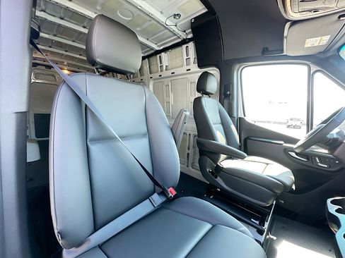 New 2026 Mercedes-Benz Sprinter 2500 image 25
