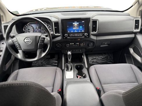 Used 2022 Nissan Frontier SV AWD/4WD image 13