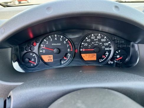 Used 2012 Nissan Frontier SV w/ SV Premium Utility Pkg AWD/4WD image 14