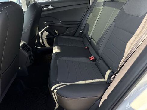 New 2026 Volkswagen Taos SE FWD image 24