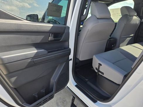 New 2026 Toyota Tacoma SR5 AWD/4WD image 17
