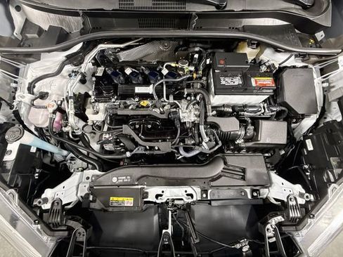 Certified 2026 Toyota Corolla Cross XLE w/ Convenience Package AWD/4WD image 31