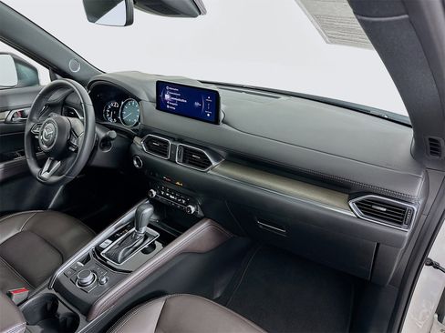 Certified 2025 MAZDA CX-5 Signature image 31