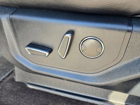 Used 2021 Ford Expedition Limited image 23