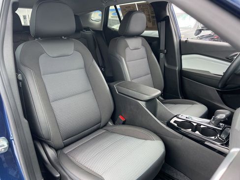 Used 2024 Chevrolet Trax LT w/ Driver Confidence Package image 25