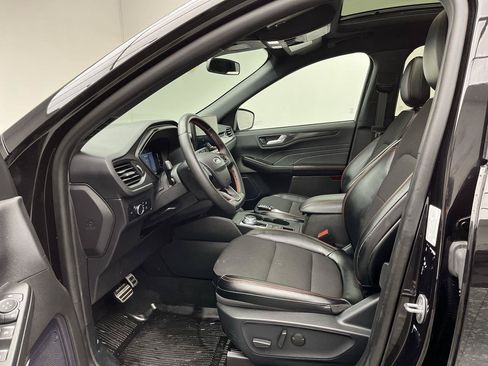 Used 2024 Ford Escape ST-Line w/ Tech Pack #1 AWD/4WD image 3