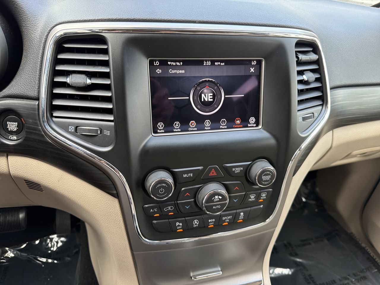 Used 2019 Jeep Grand Cherokee Laredo RWD image 20