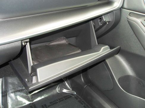 Used 2021 Nissan Rogue SV w/ Premium Package image 33