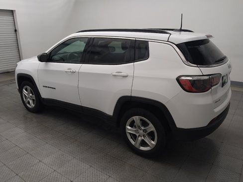 Used 2024 Jeep Compass Latitude AWD/4WD image 3
