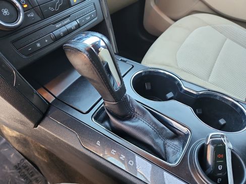 Used 2017 Ford Explorer XLT image 20