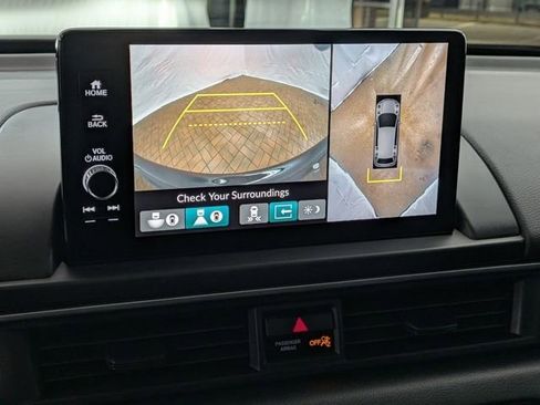 Used 2025 Honda Pilot Black Edition image 36