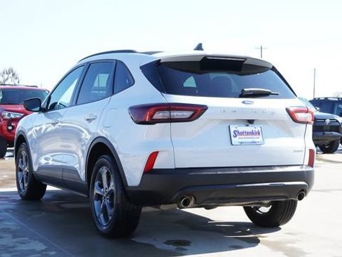 Used 2025 Ford Escape ST-Line AWD/4WD image 7