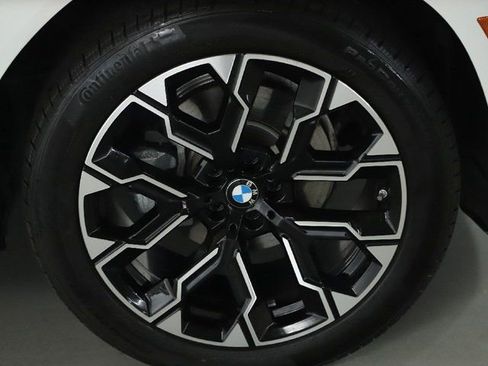 Used 2026 BMW X3 xDrive30i w/ Premium Package AWD/4WD image 12