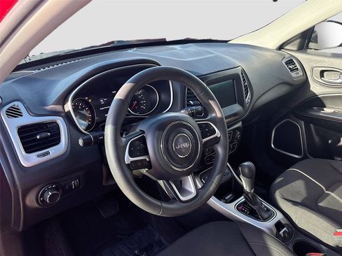 Used 2019 Jeep Compass Sport w/ Tech Group image 10