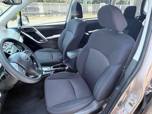 Used 2016 Subaru Forester 2.5i Premium w/ All-Weather Package AWD/4WD image 8