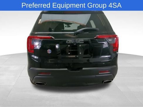 Used 2023 GMC Acadia SLT w/ Elevation Edition image 5